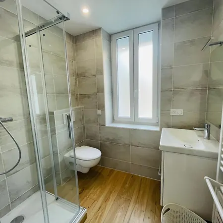 Cinéma - Smart Tv - Queen Size - Wifi - Gare 8 Min * Bellegarde-sur-Valserine